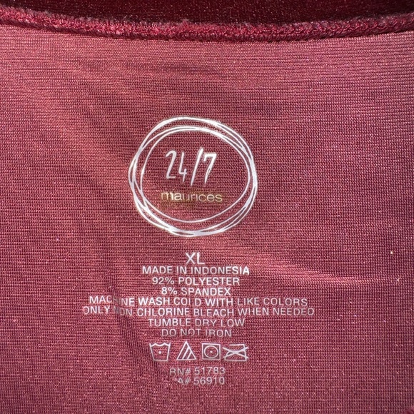 Women’s Velvet Maroon Short Sleeve Top Maurices Brand Size XL - Picture 3 of 4